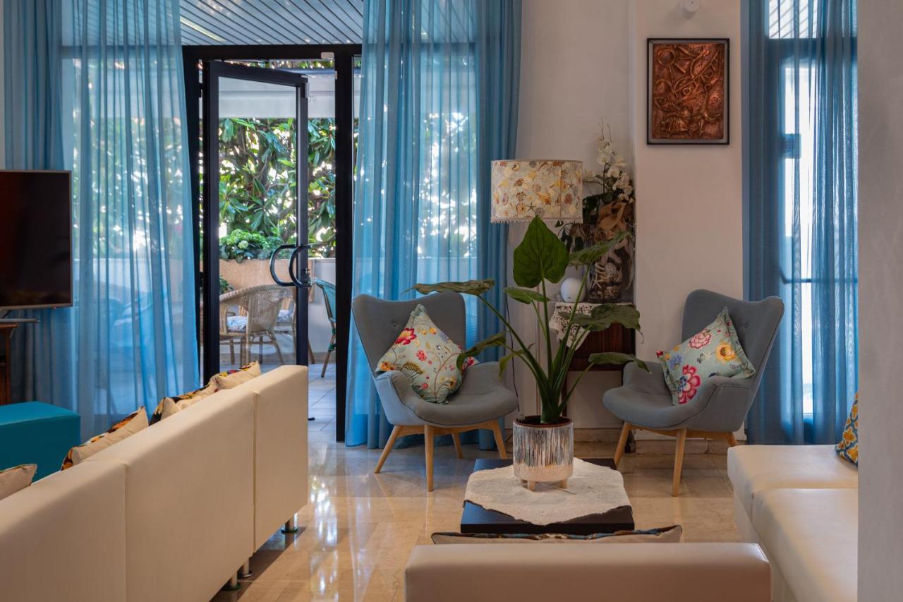 Hotel Boston Чезенатико Екстериор снимка